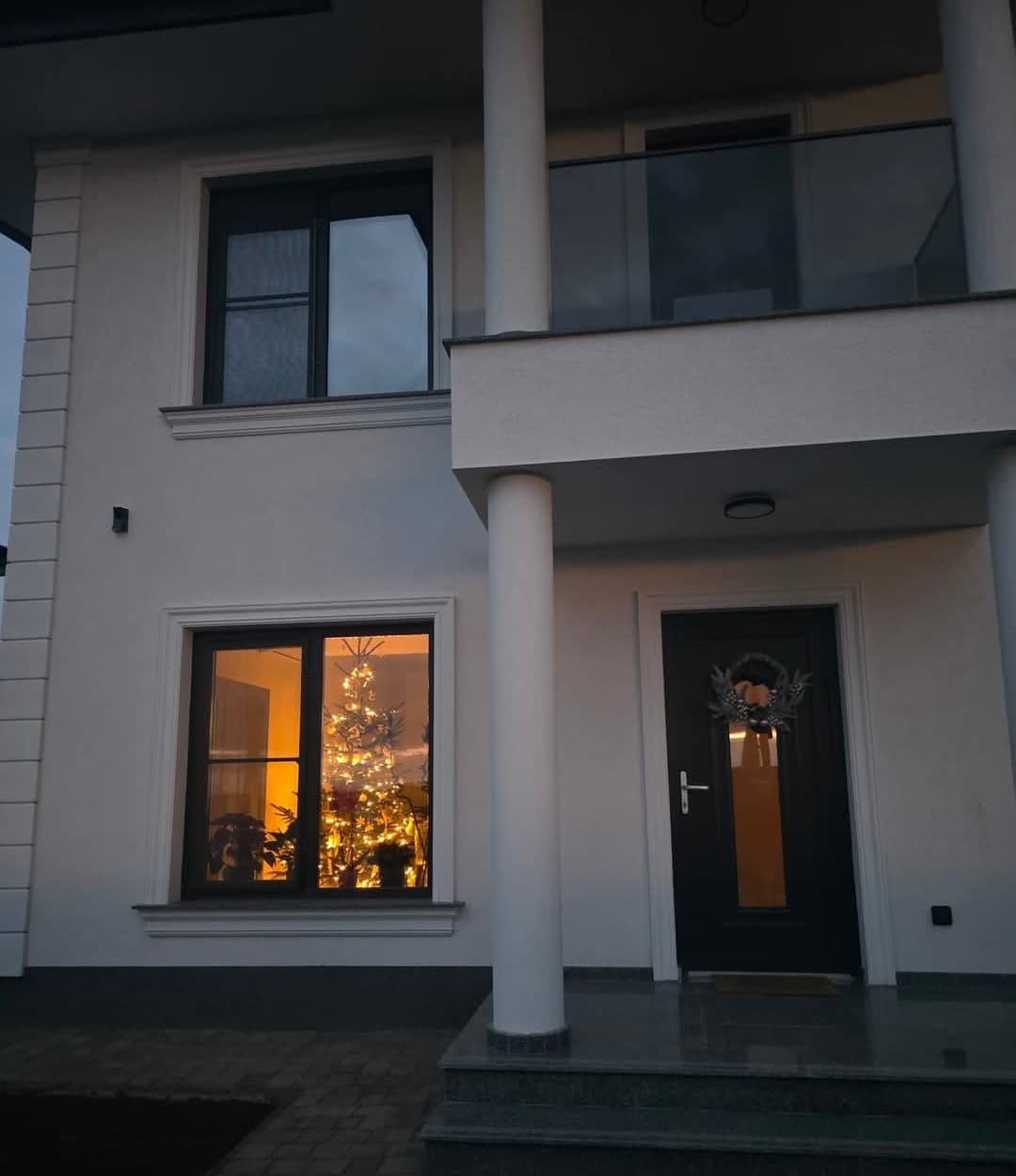 Casa 2 — predată
